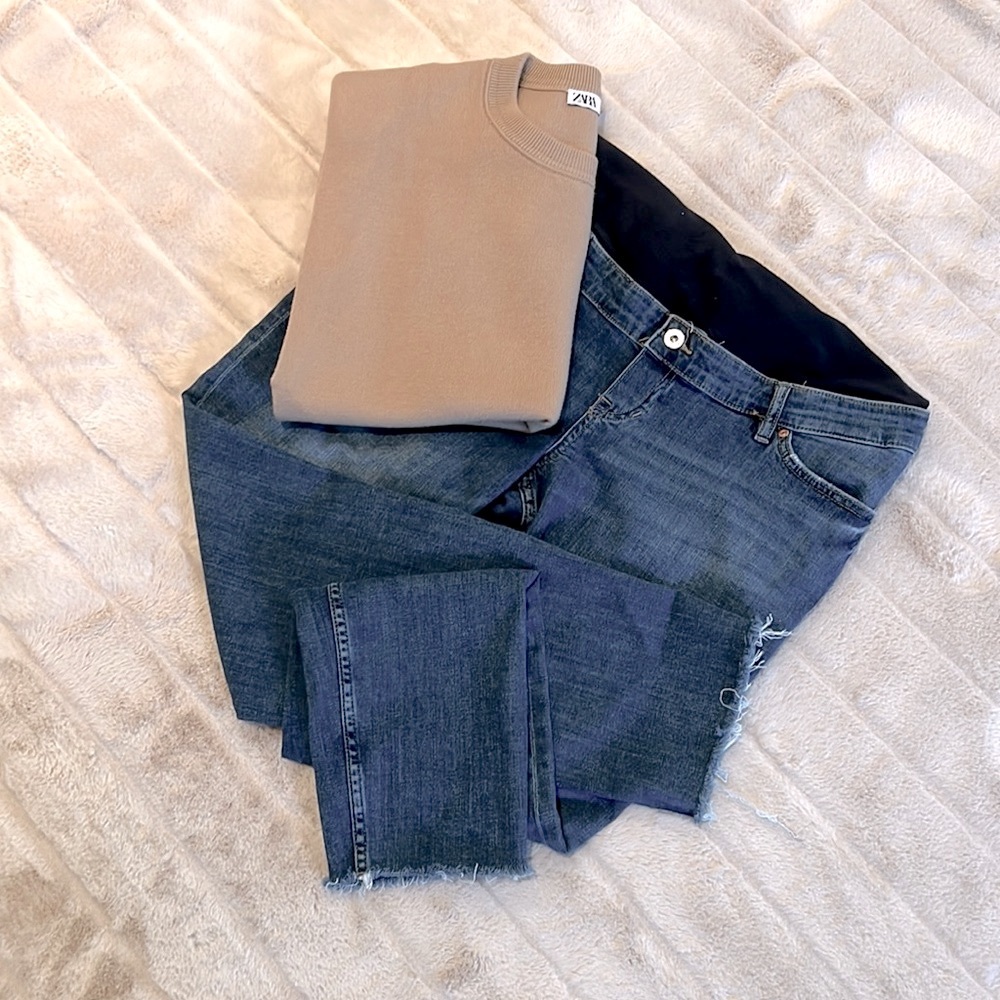 H&M HM Maternity super stretchy boyfriend jeans. Size 42. US 10. Like new
